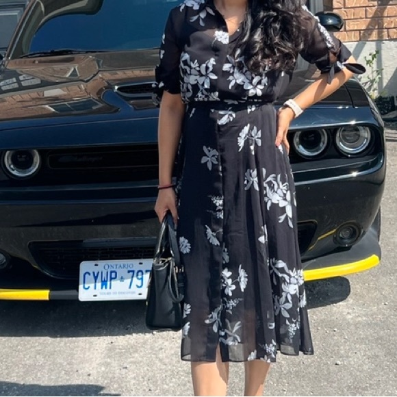 Different brand dresses - Picture 6 of 13